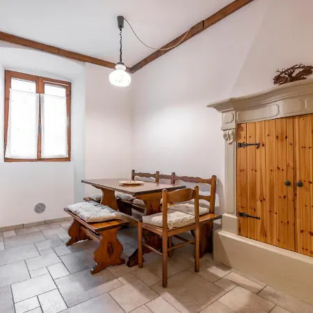 La Corte, Ospitar Appartement
